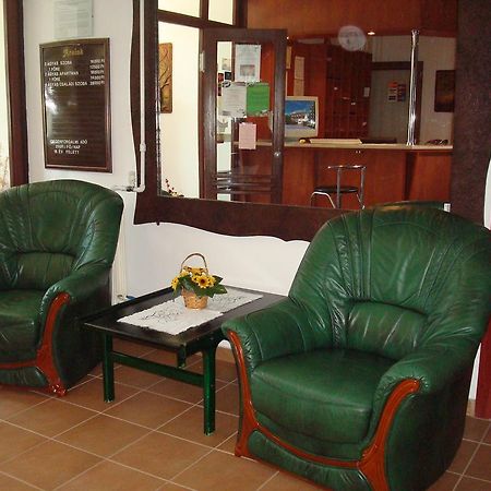 Hotel Termal Tiszaújváros Extérieur photo