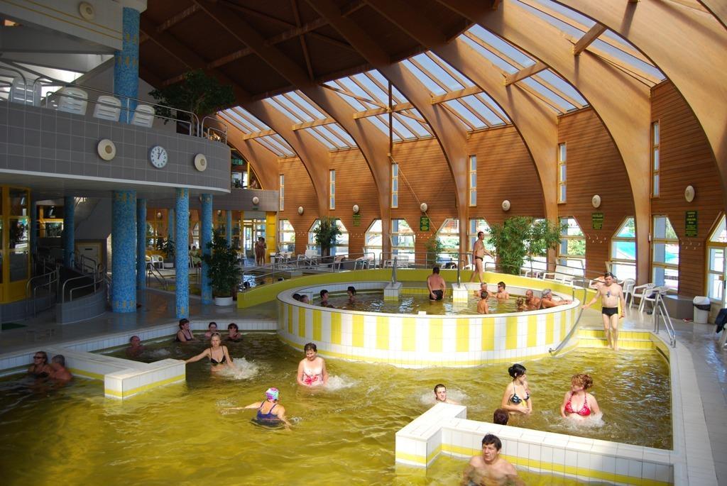 Hotel Termal Tiszaújváros Extérieur photo