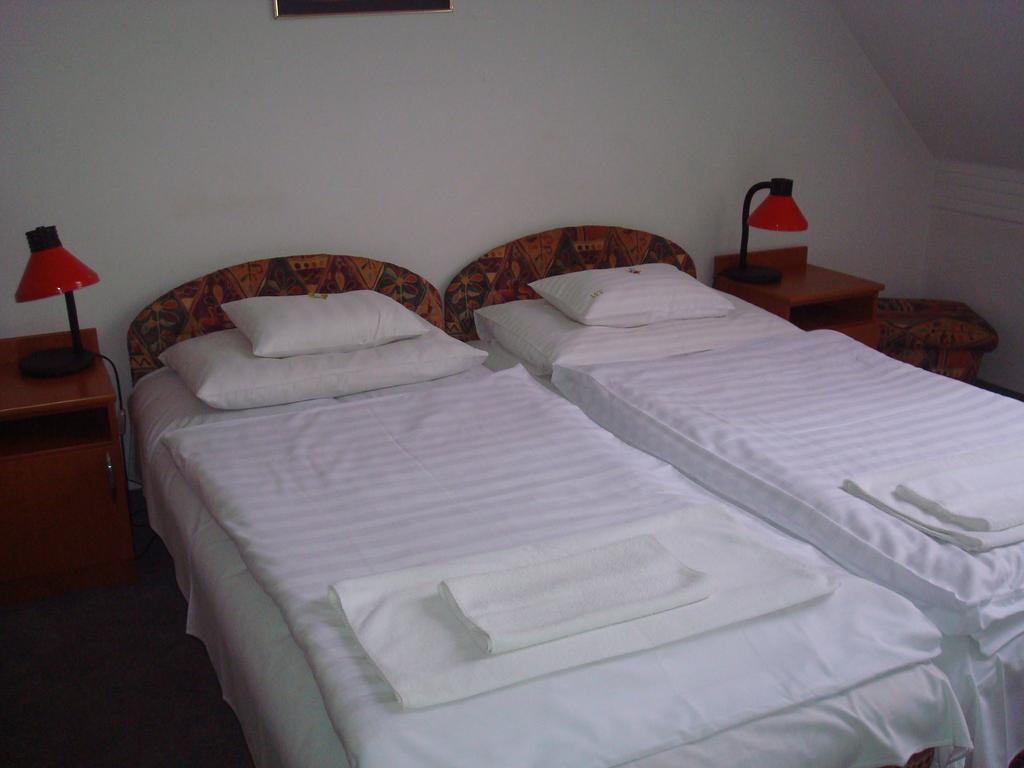 Hotel Termal Tiszaújváros Chambre photo