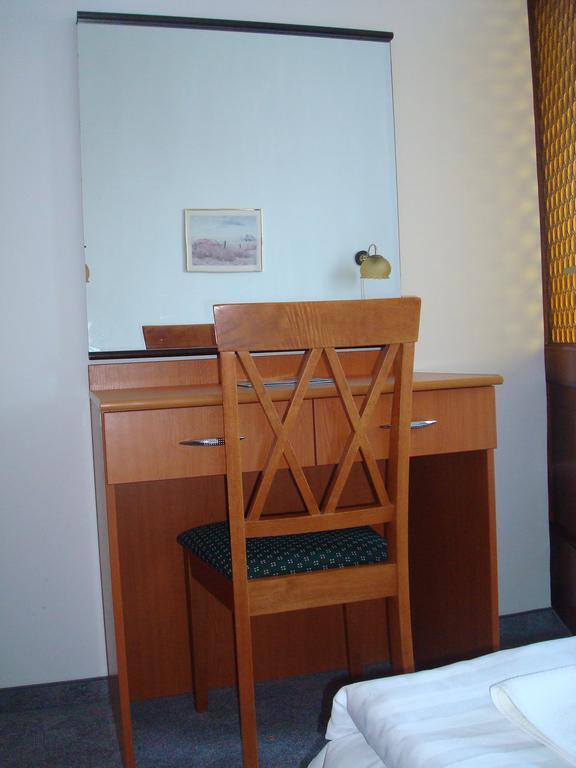 Hotel Termal Tiszaújváros Extérieur photo