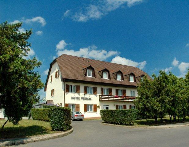Hotel Termal Tiszaújváros Extérieur photo